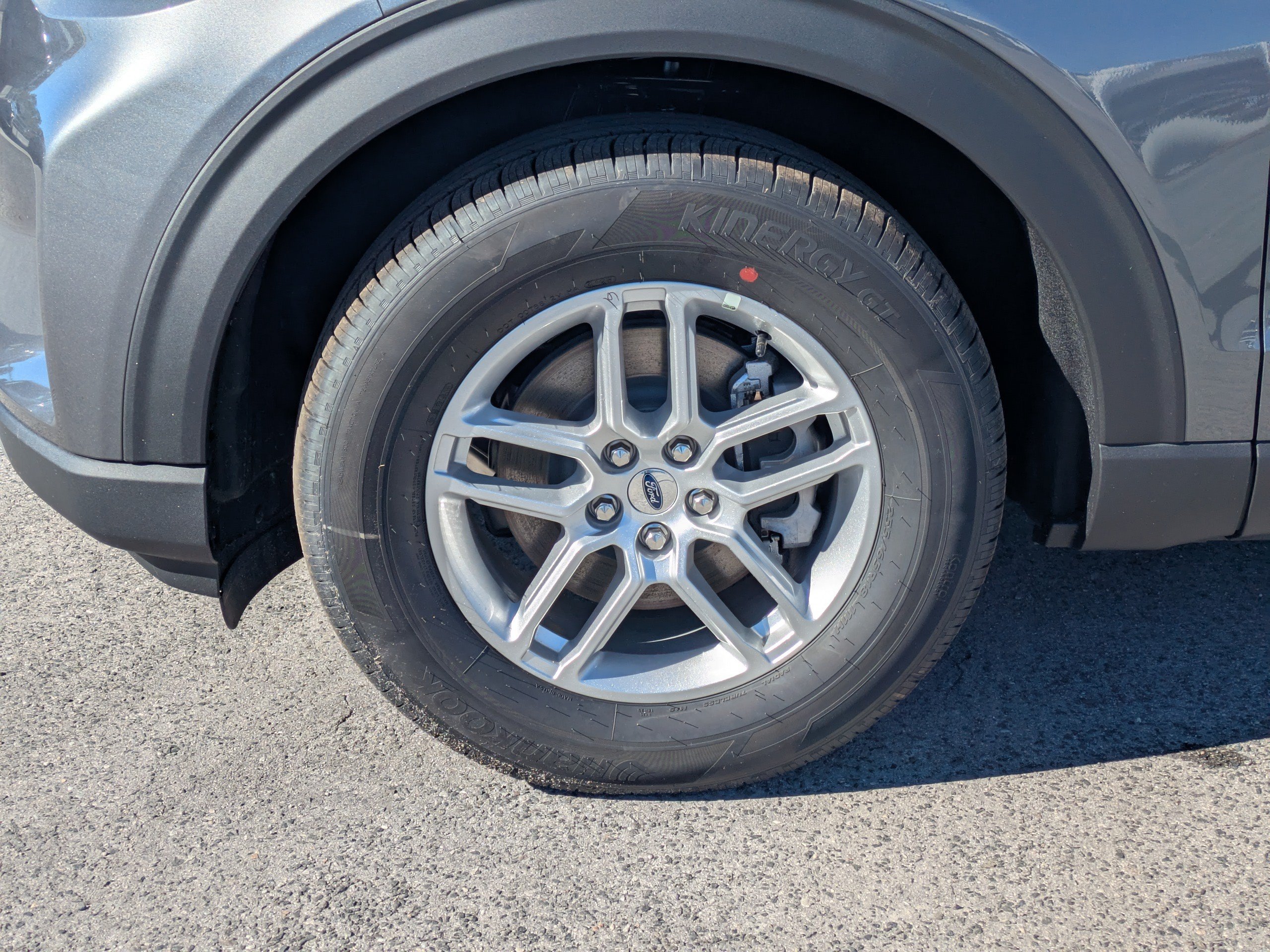 New 2026 Ford Explorer Active w/ Active Comfort Package RWD image 9
