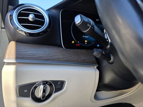 Used 2022 Mercedes-Benz E 350 Sedan image 19