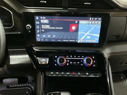 Certified 2025 GMC Sierra 1500 AT4 w/ AT4 Premium Package image 13