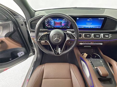 Used 2024 Mercedes-Benz GLE 450 4MATIC image 18