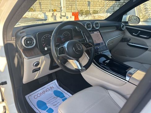 Certified 2023 Mercedes-Benz GLC 300 GLC 300 image 9