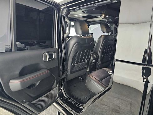 Used 2022 Jeep Gladiator Rubicon w/ LED Lighting Group image 16