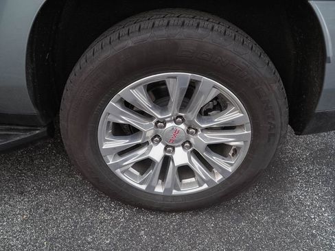 Used 2025 GMC Yukon XL Denali image 41