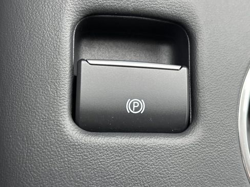 Used 2024 Ford Mustang GT Premium image 37