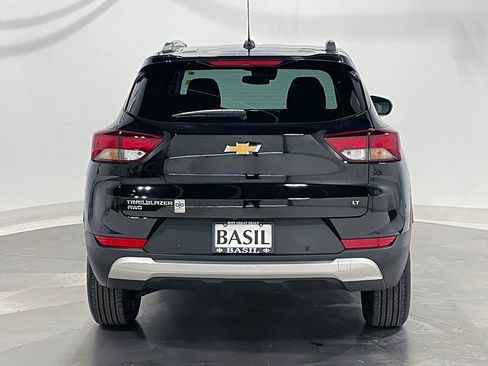 Used 2025 Chevrolet TrailBlazer LT w/ Driver Confidence Package AWD/4WD image 12