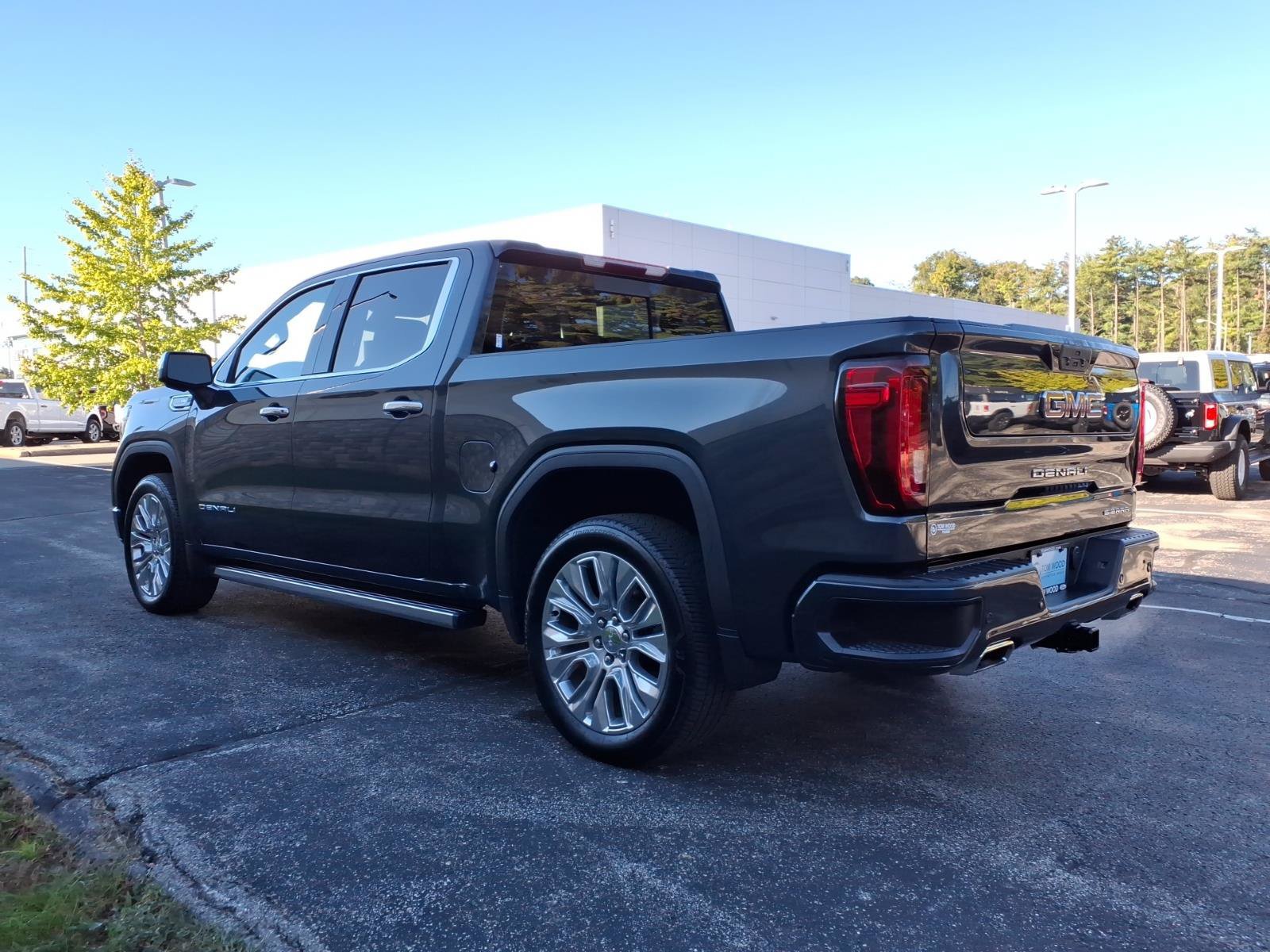 Used 2021 GMC Sierra 1500 Denali w/ Denali Premium Package AWD/4WD image 7