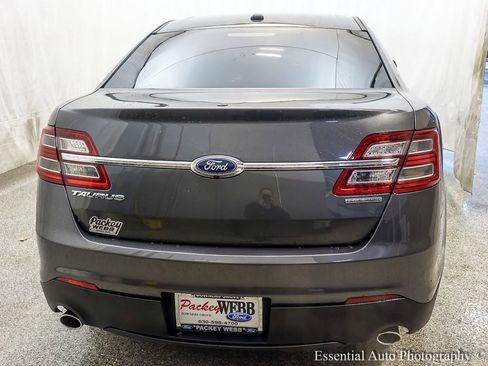 Used 2018 Ford Taurus SE image 6