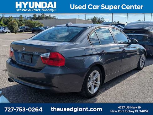Used 2008 BMW 328i Sedan RWD image 2