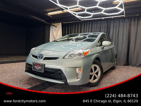 Used 2012 Toyota Prius Three image 1