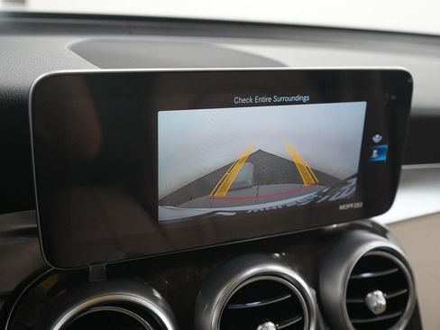 Used 2020 Mercedes-Benz GLC 300 4MATIC image 22