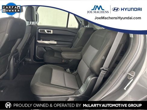 Used 2023 Ford Explorer XLT image 28