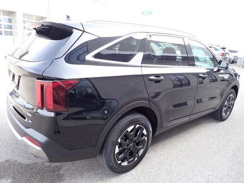 Certified 2024 Kia Sorento S AWD/4WD image 7
