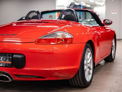 Used 2003 Porsche Boxster RWD image 25