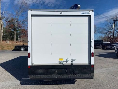 New 2026 Ford E-350 and Econoline 350 Super Duty w/ Power Equipment Group image 7