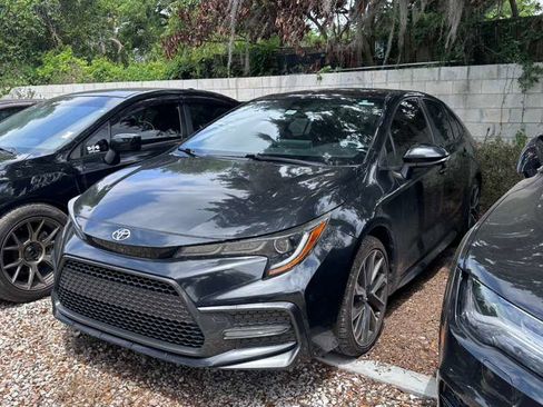 Used 2020 Toyota Corolla SE image 1