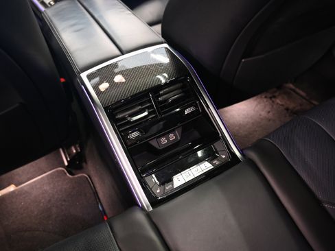 Used 2022 BMW M850i Gran Coupe xDrive w/ Comfort Seating Package AWD/4WD image 18