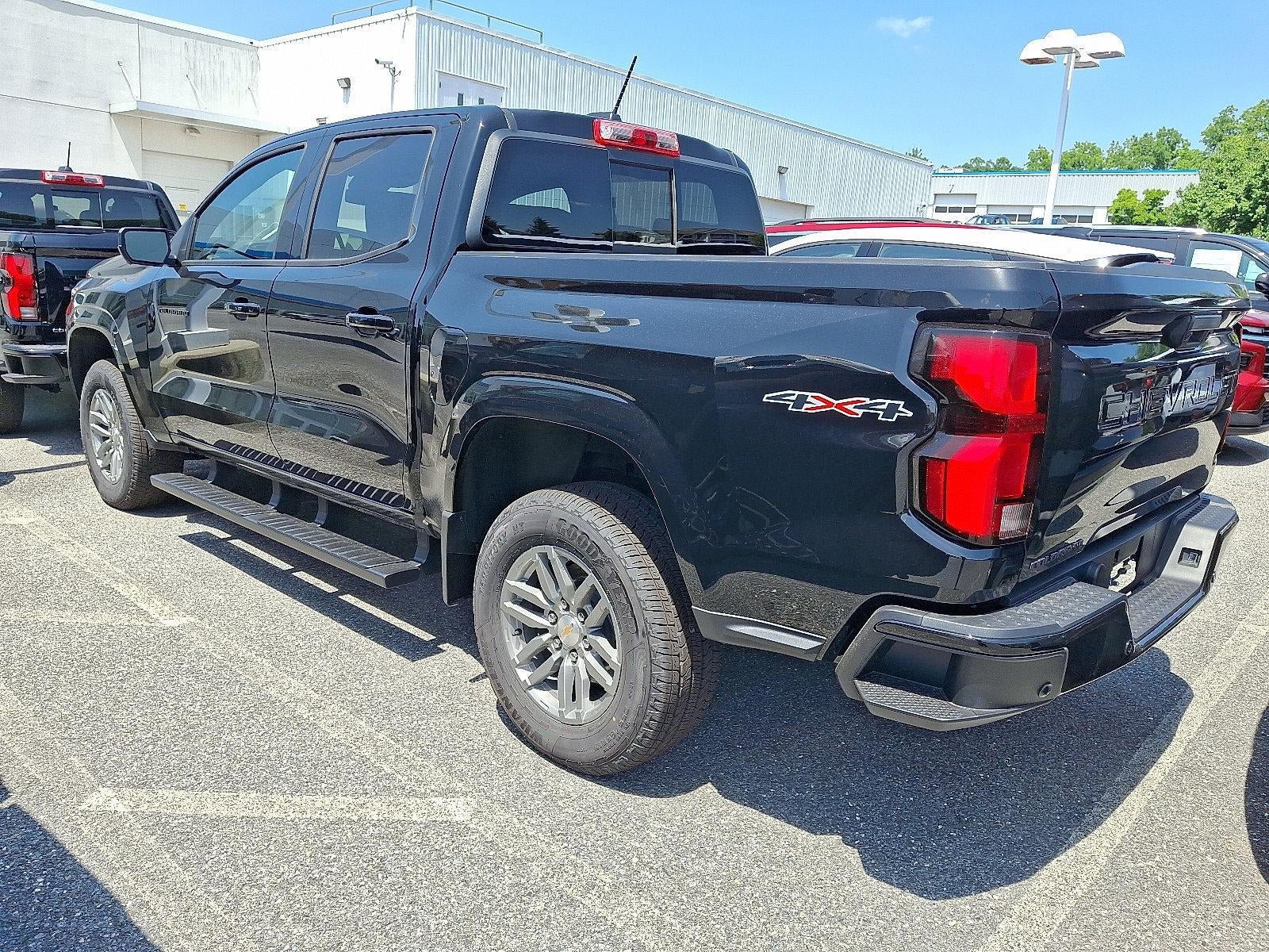 New 2026 Chevrolet Colorado LT w/ LT Convenience Package AWD/4WD image 2