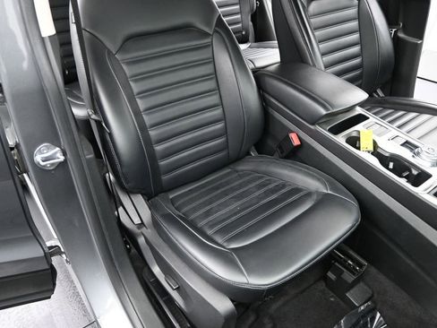 Used 2024 Ford Edge SEL AWD/4WD image 10