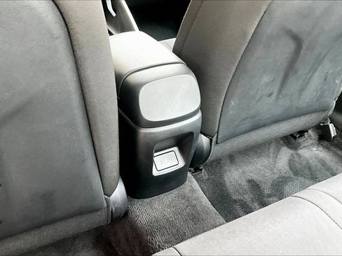 Used 2025 Hyundai Elantra Sport FWD image 11