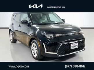 Certified 2025 Kia Soul LX FWD video 1