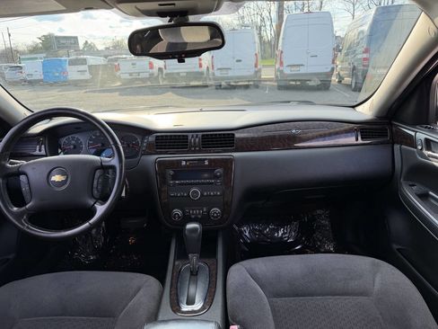 Used 2013 Chevrolet Impala LT w/ LT Sunroof Package FWD image 16
