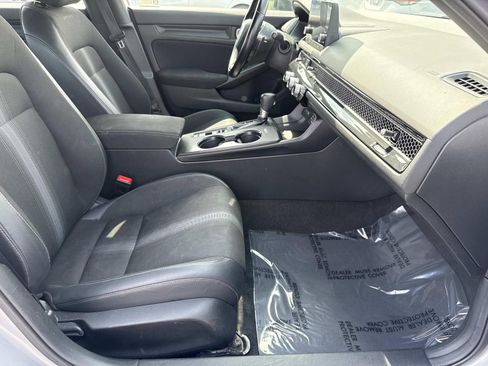 Used 2024 Honda Civic Sport image 25