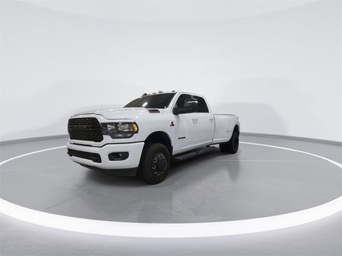Used 2024 RAM 3500 Big Horn w/ Night Edition image 4