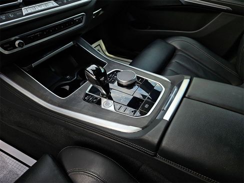 Certified 2022 BMW X5 xDrive40i w/ Premium Package image 14