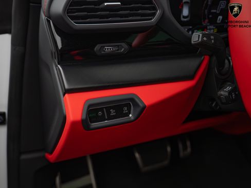 Used 2024 Lamborghini Urus S image 28