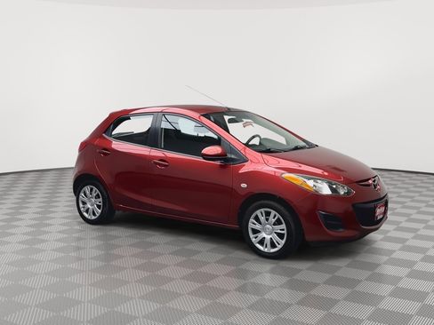 Used 2014 MAZDA MAZDA2 Sport FWD image 28