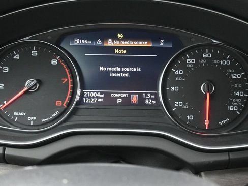 Used 2023 Audi Q5 2.0T Premium w/ Convenience Package AWD/4WD image 14