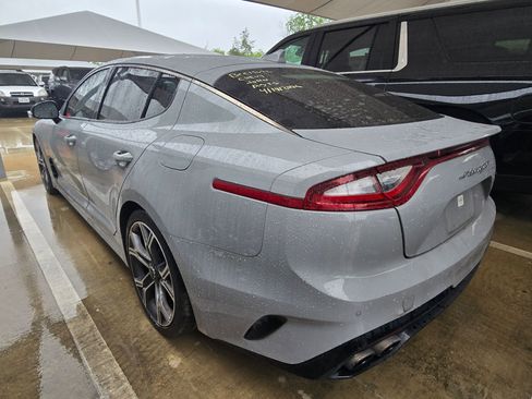 Used 2020 Kia Stinger GT1 RWD image 4
