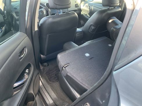 Used 2015 Nissan Leaf SL w/ Premium Package image 18