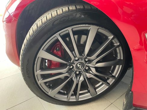 Used 2017 INFINITI Q60 Red Sport 400 image 10