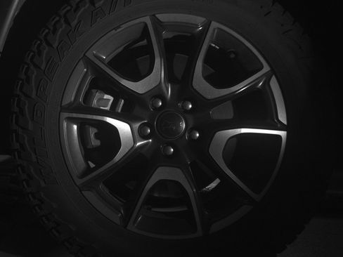 Used 2025 Jeep Compass Trailhawk w/ Trailer Tow Group AWD/4WD image 12