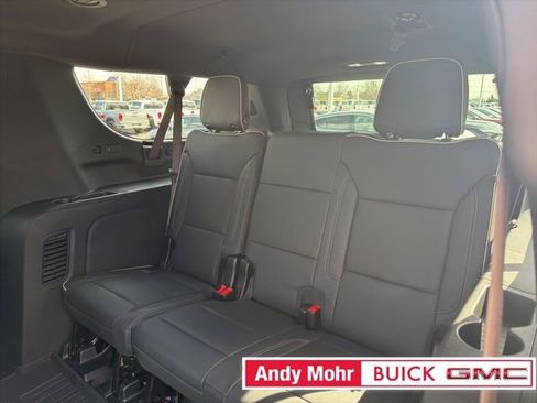 New 2026 GMC Yukon XL Elevation image 24