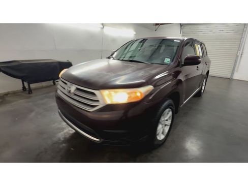 Used 2012 Toyota Highlander FWD image 4