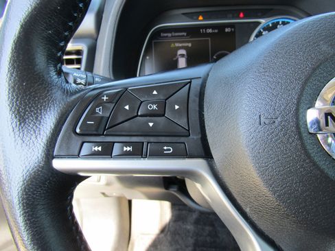 Used 2019 Nissan Leaf SL w/ SL Technology Package image 13