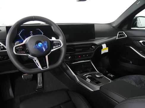 New 2026 BMW 330i Sedan w/ M Sport Package image 18