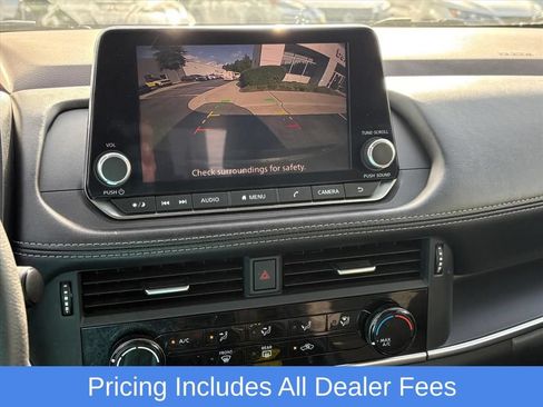 Used 2022 Nissan Rogue S AWD/4WD image 11