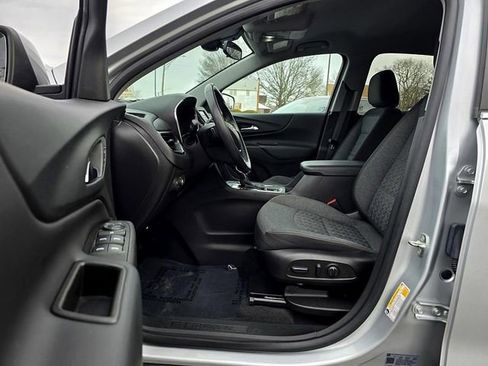 Used 2022 Chevrolet Equinox LT image 17