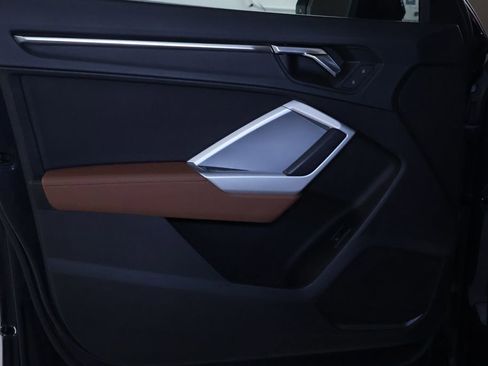 Used 2020 Audi Q3 2.0T Premium w/ Convenience Package image 12