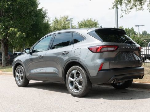 Used 2025 Ford Escape ST-Line Select AWD/4WD image 14