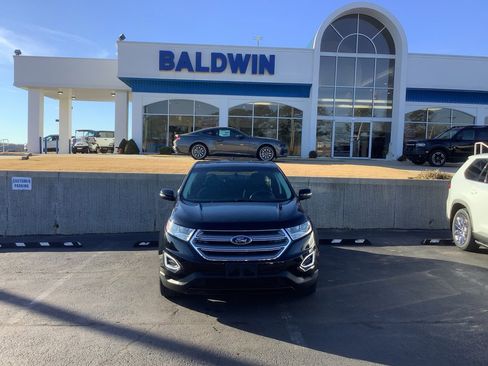 Used 2018 Ford Edge SEL image 2