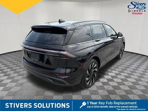 Used 2024 Lincoln Nautilus Reserve w/ Equipment Group 203A AWD/4WD image 7