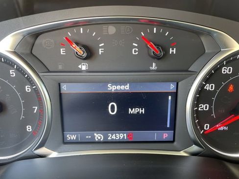 Used 2025 Chevrolet Blazer LT image 21