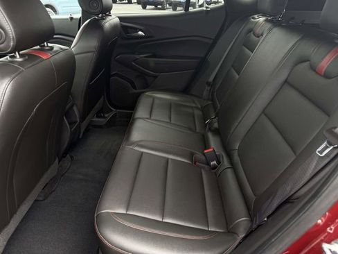 Used 2025 Chevrolet Trax RS w/ Driver Confidence Package image 28