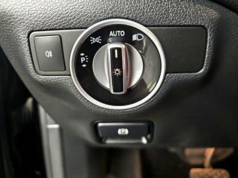 Used 2016 Mercedes-Benz CLA 250 image 14