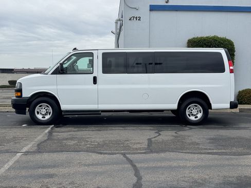 Used 2023 Chevrolet Express 3500 LS image 4