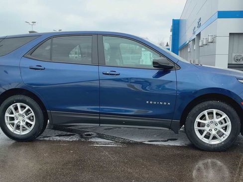 Certified 2023 Chevrolet Equinox LS w/ LS Convenience Package image 9